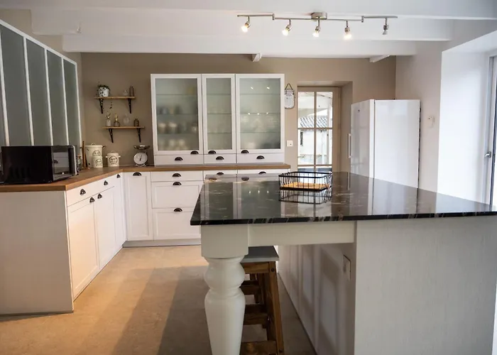 Des Mottes Saint-Jean-de-Beugne